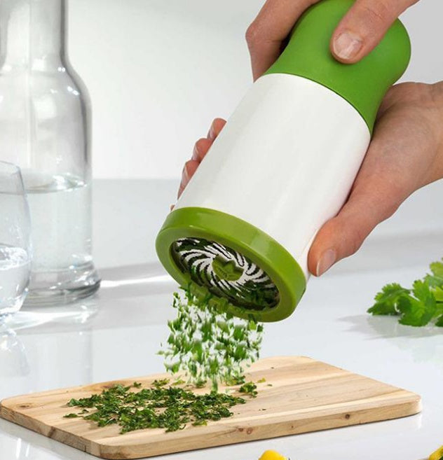 Professional Herb Grinder & Spice Mill – Microplane Chopper for Fresh Herbs, Garlic & Spices